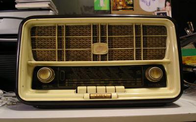 Le 10 Azioni per Promuovere il Tuo Libro alla Radio